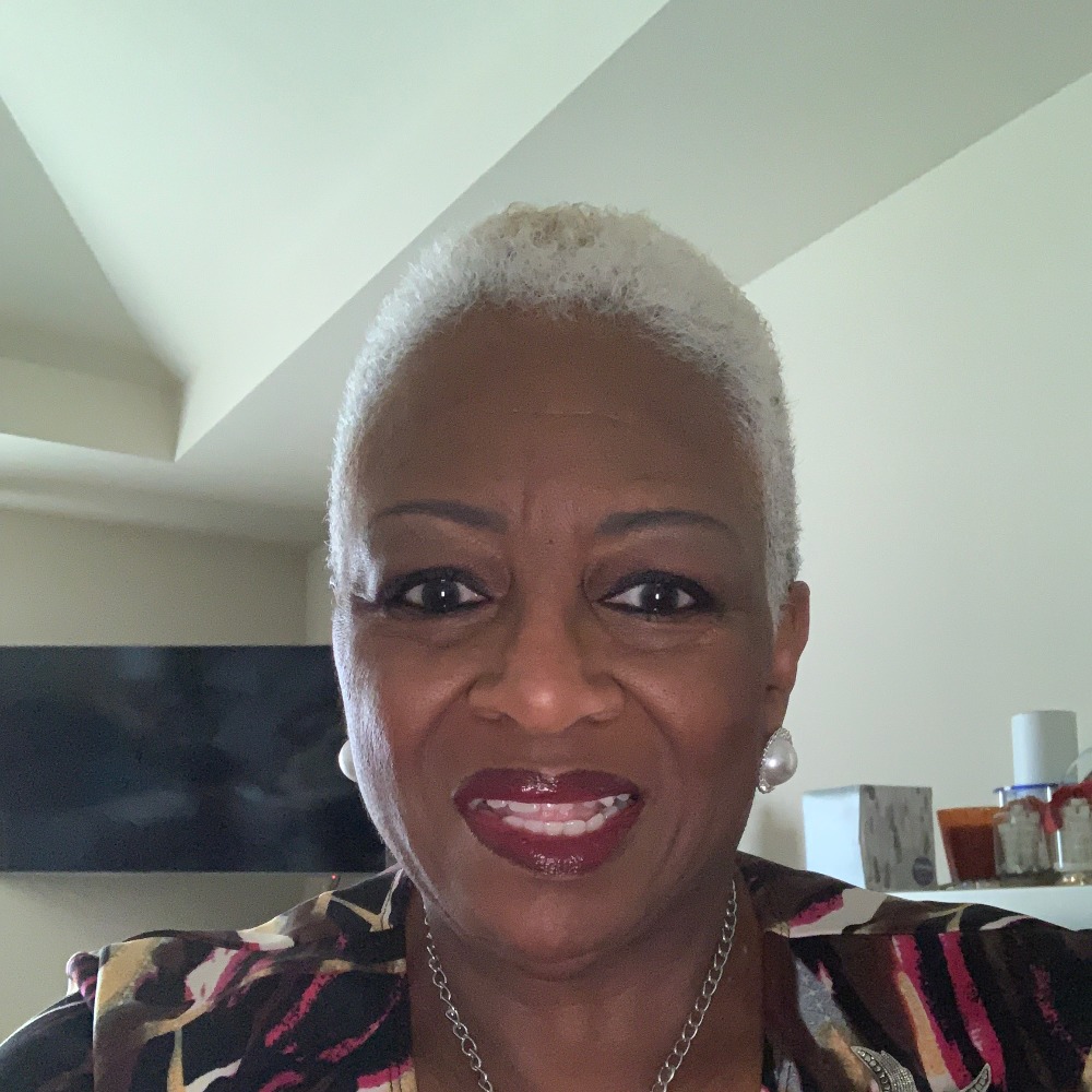 Meet your Posher, Valerie